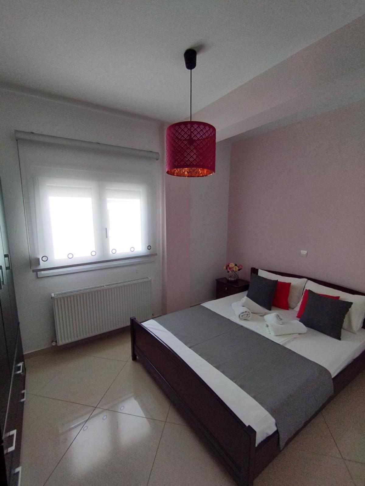 Peramos Luxury Apartment Nea Peramos  Ngoại thất bức ảnh